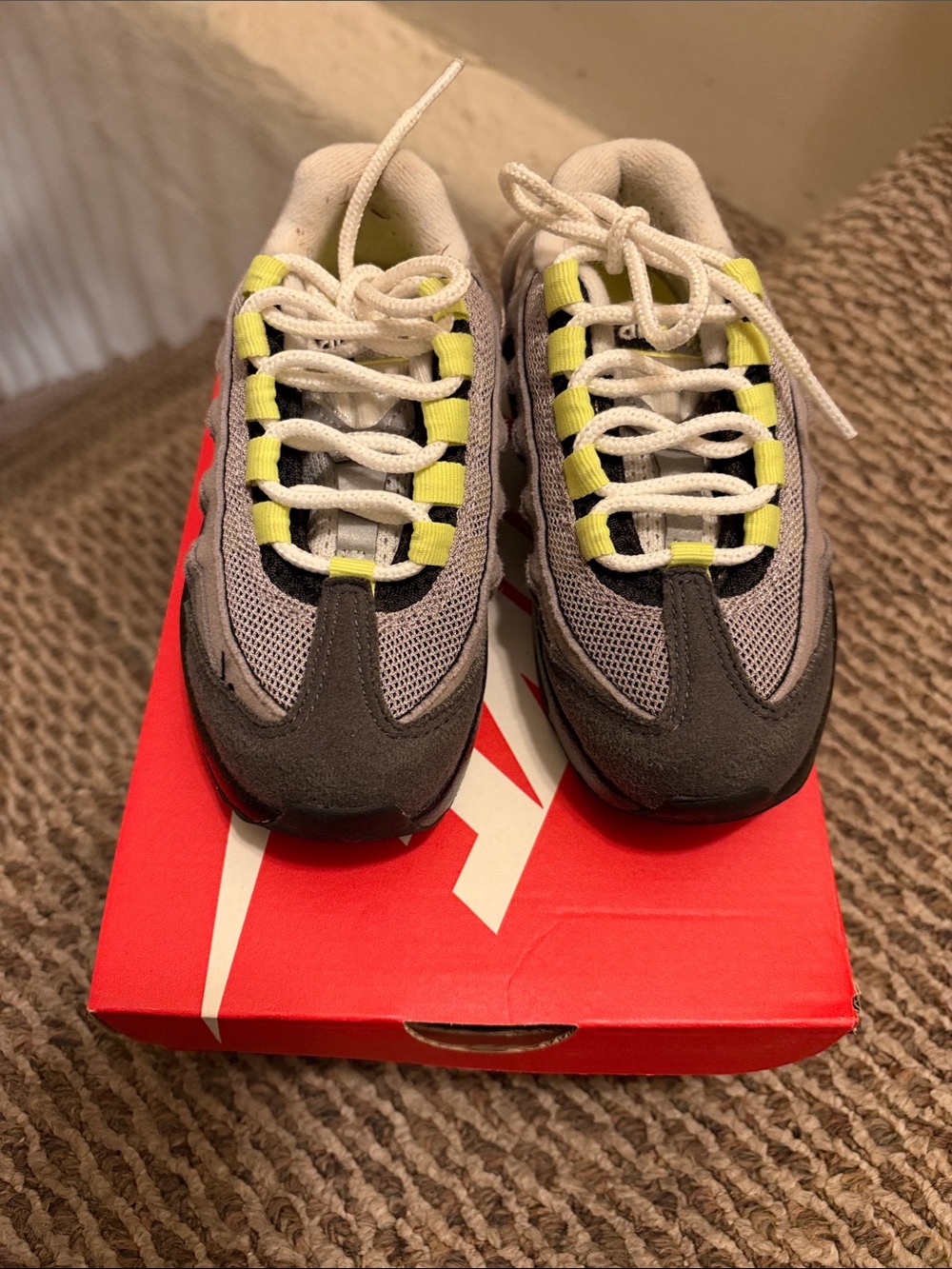Unisex Nike Air Max 95 Kids Gray Mesh Sneakers with Yellow/Green Accents